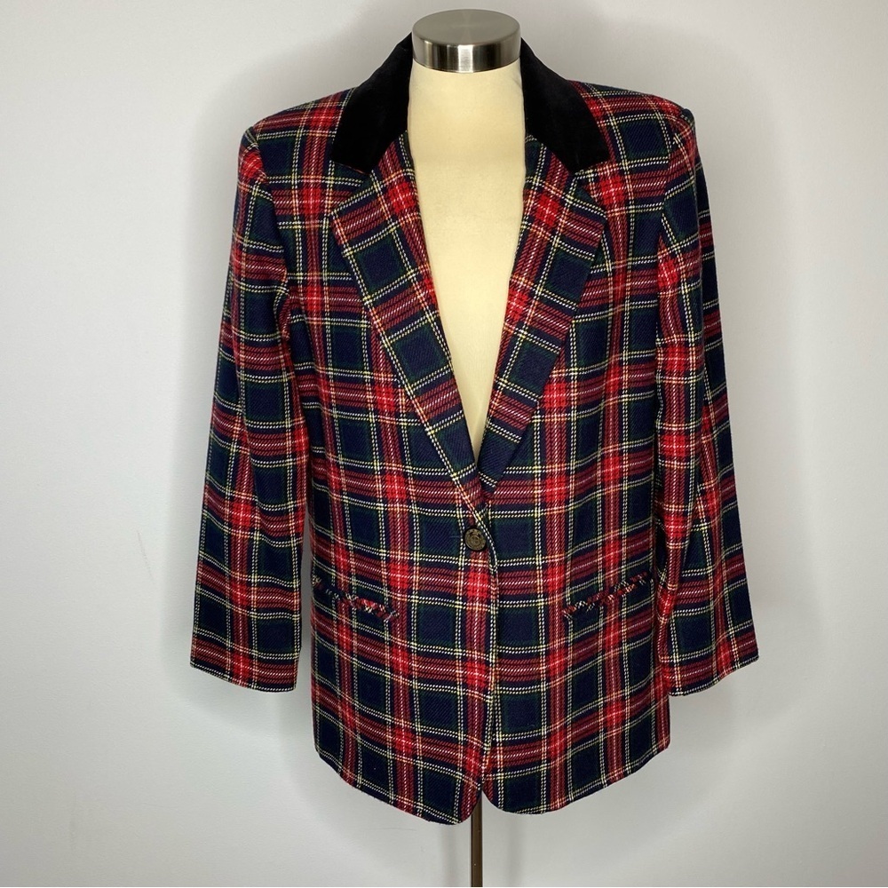 Sag Harbor Petites Vintage Plaid Velvet Collar Blazer